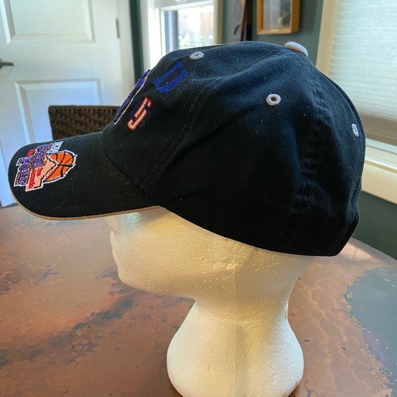 NCAA men’s basketball Final Four souvenir baseball hat! Game won by Connecticut - Picture 4 of 6